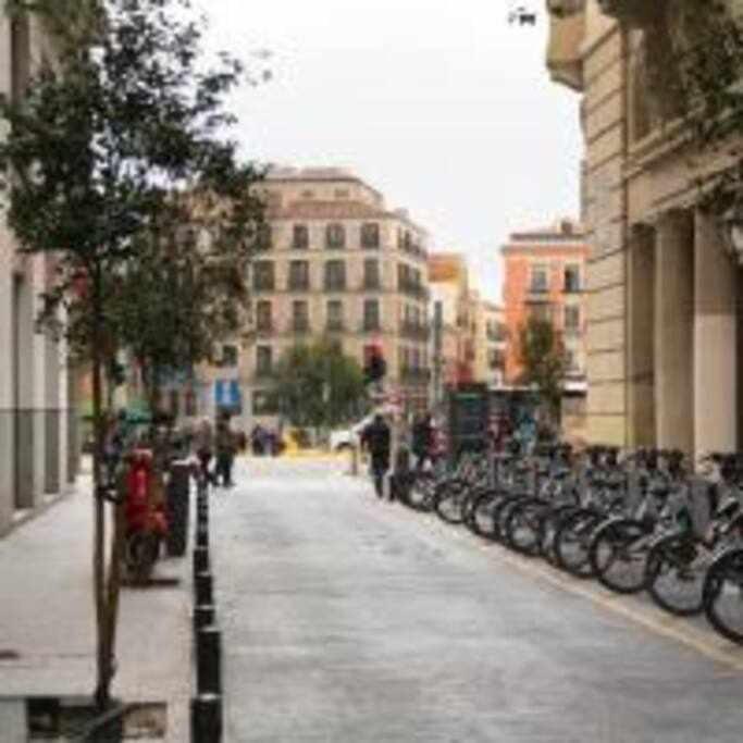 Apartamento Sotano En Gran Via Madrid Exterior foto