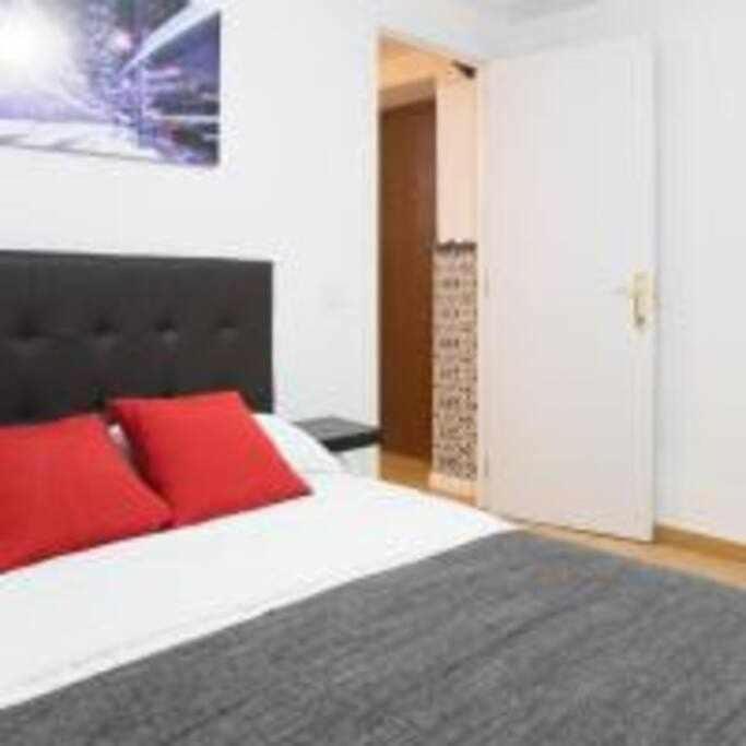 Apartamento Sotano En Gran Via Madrid Exterior foto